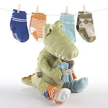 Baby Aspen Boys "Croc in Socks" Plush Toy and Baby Socks Gift Set - Green (0-6 months)