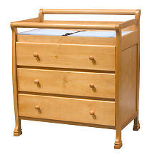 DaVinci Kalani 3-Drawer Changing Table - Honey Oak